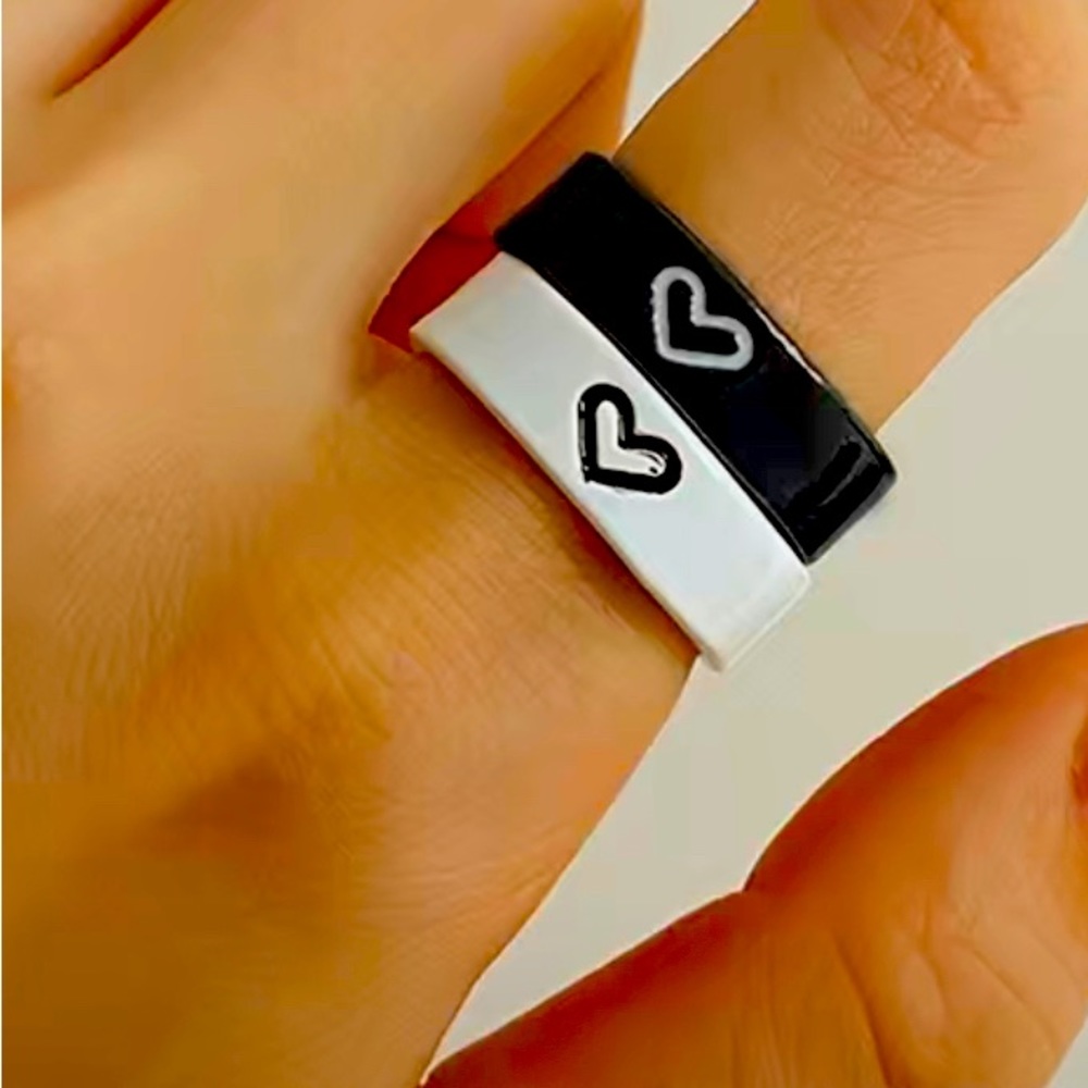 Matching heart rings